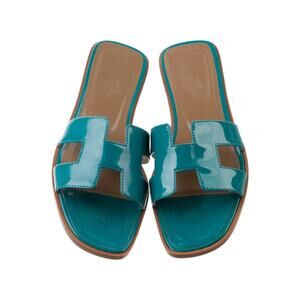 ❤️Hermès Oran Patent Leather Slides❤️